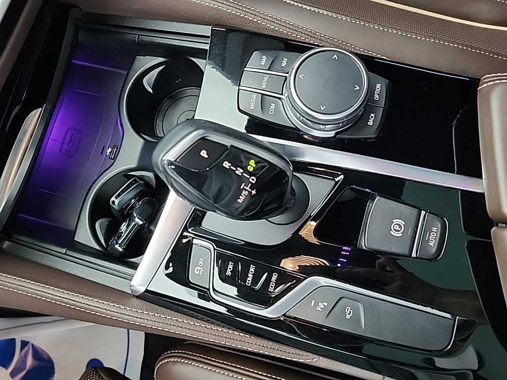 BMW 5 Series - Vista 8