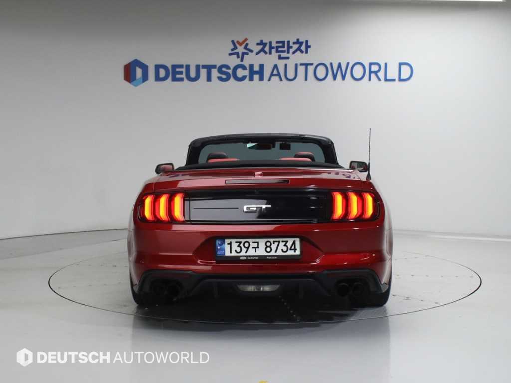 Ford Mustang - Vista 4