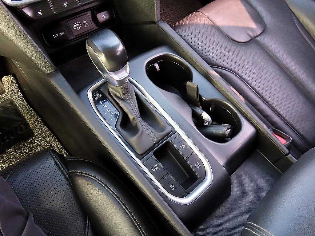 HYUNDAI Santa Fe - Vista 10