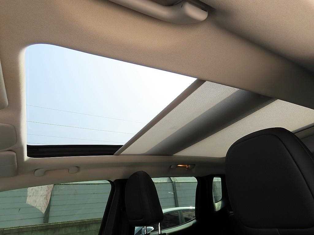 Jeep Renegade 2017 Negro - Importación desde Corea - HF Imports Iquique - Foto 16