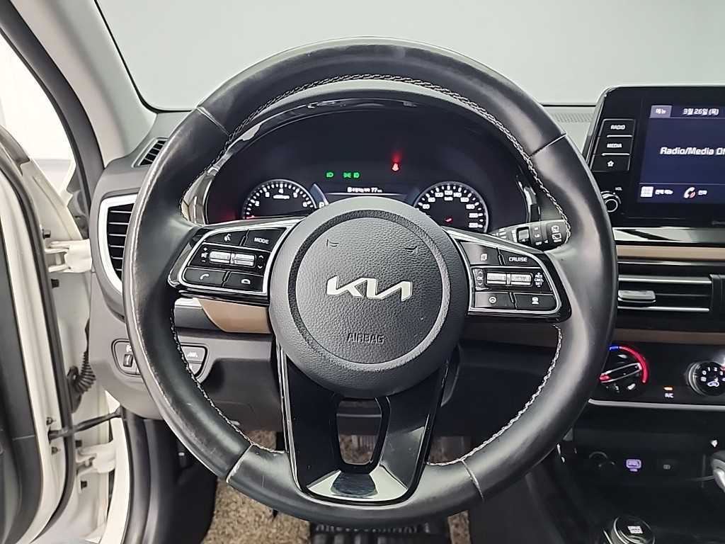 KIA Seltos - Vista 9