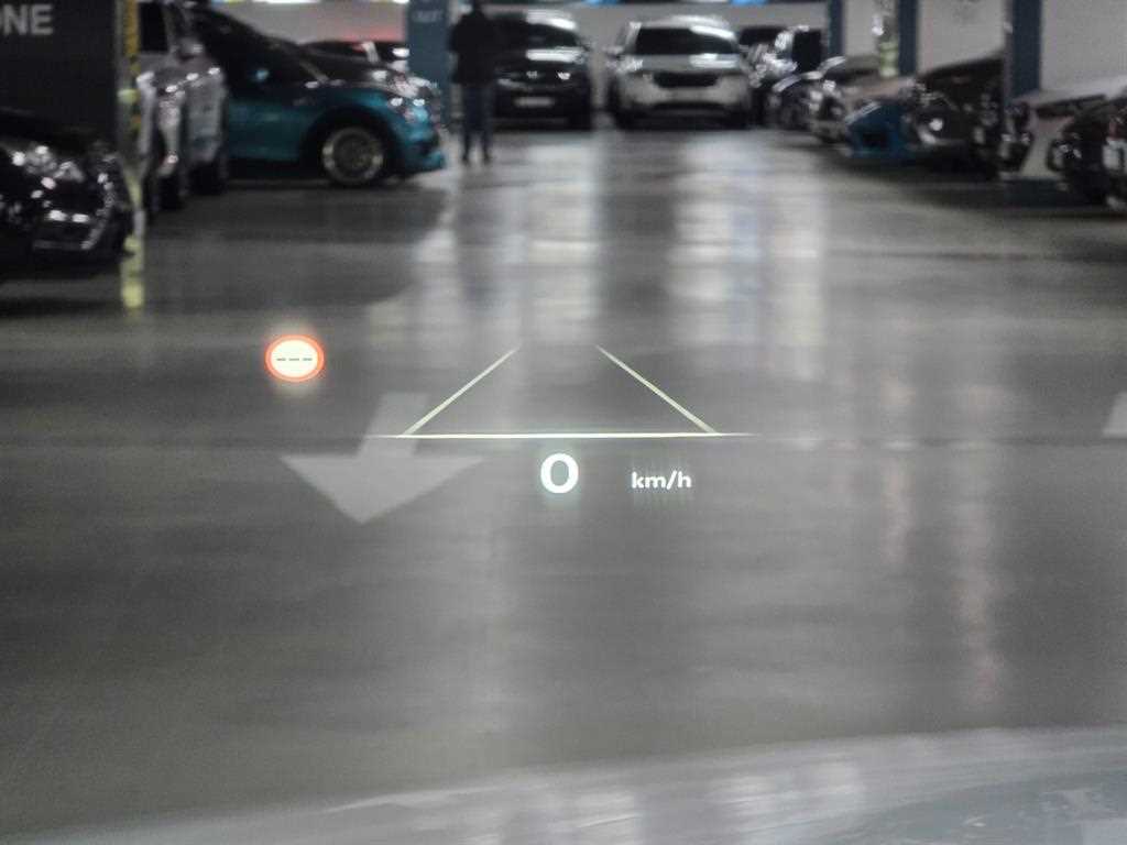 Genesis G80 - Vista 10