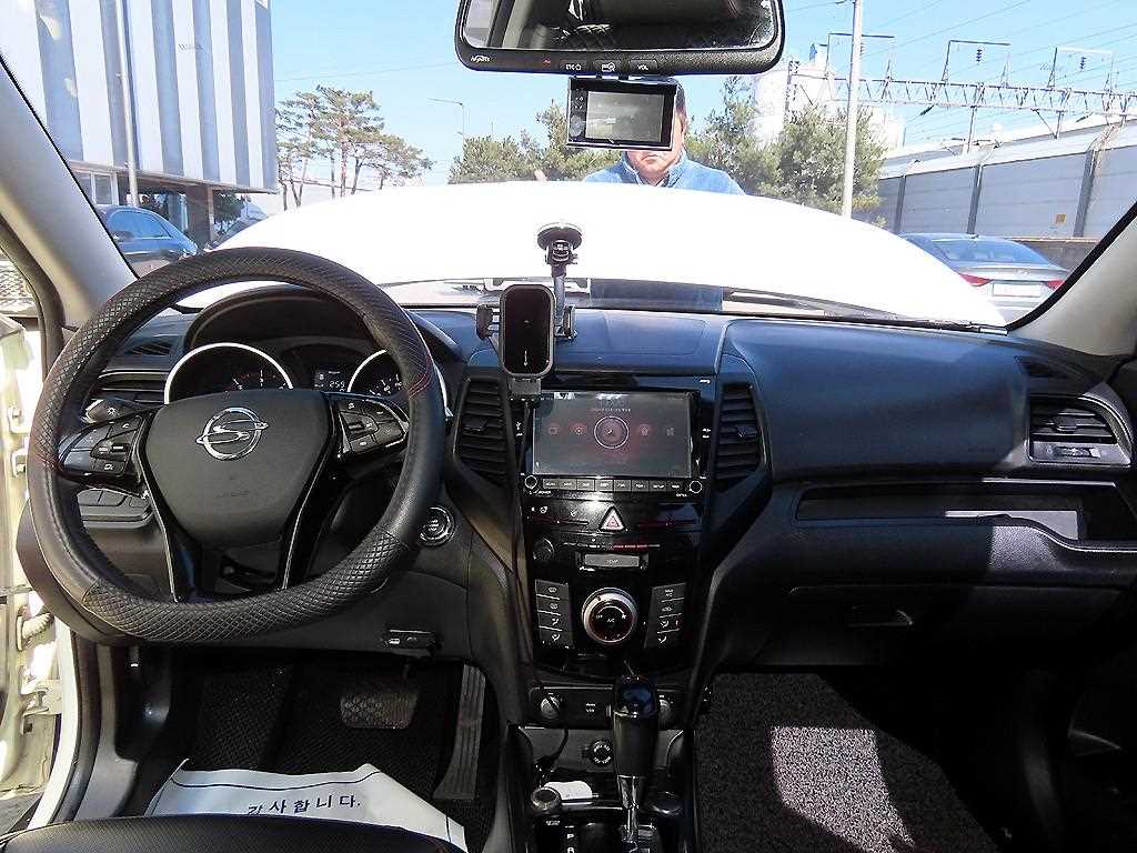 Ssangyong Tivoli - Vista 7