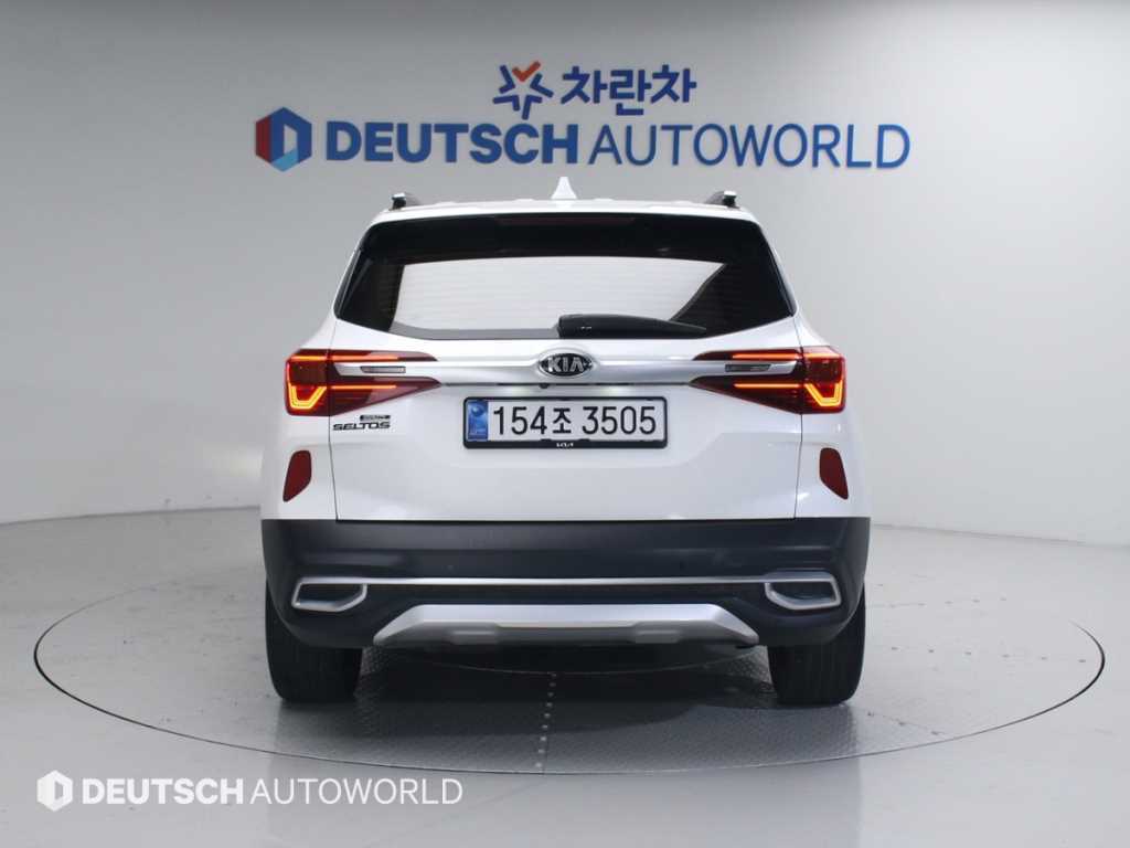 KIA Seltos - Vista 4