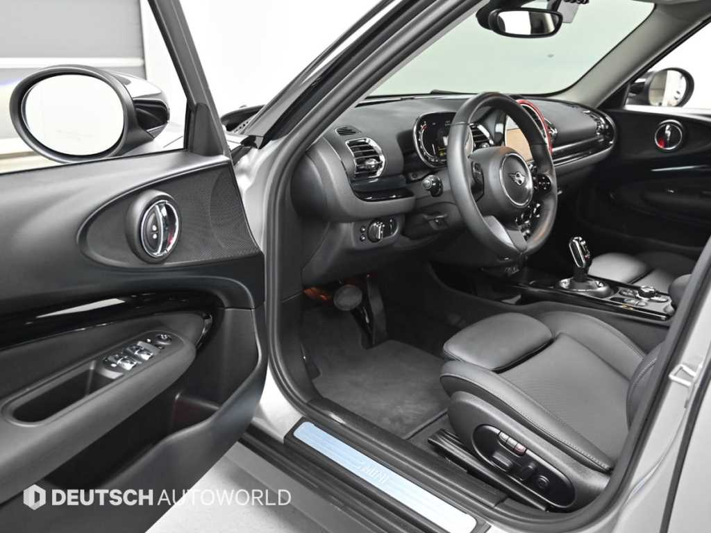 Mini Clubman - Vista 11