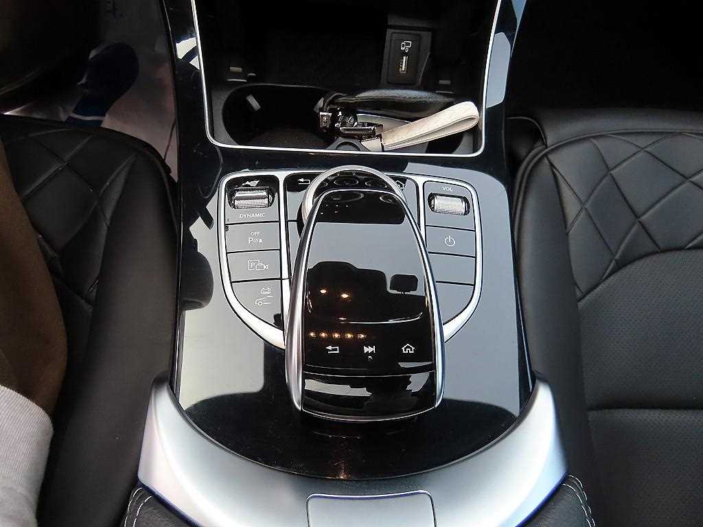 Mercedes Benz C Class 2020 Blanco - Importación desde Corea - HF Imports Iquique - Foto 13