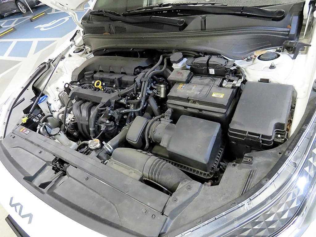 KIA K3 2023 Blanco - Importación desde Corea - HF Imports Iquique - Foto 17