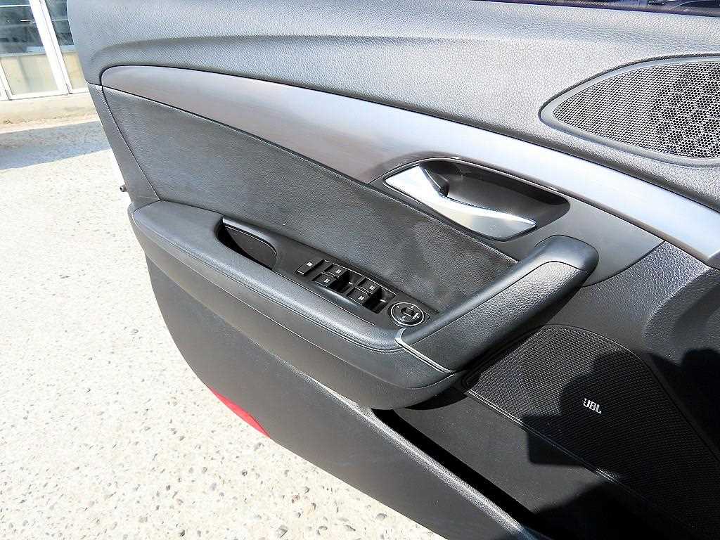 HYUNDAI i40 - Vista 11