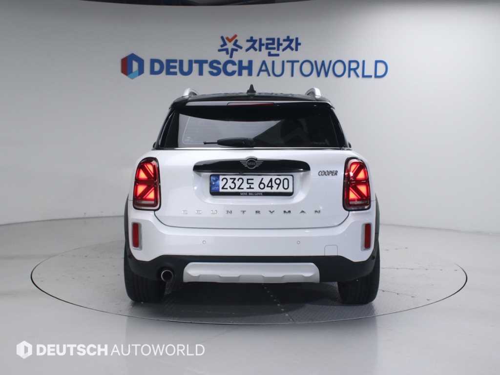 Mini Countryman - Vista 4