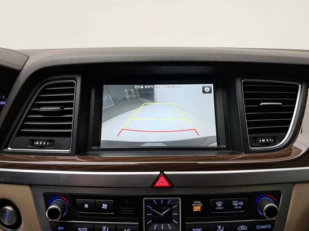 Genesis G80 - Vista 10