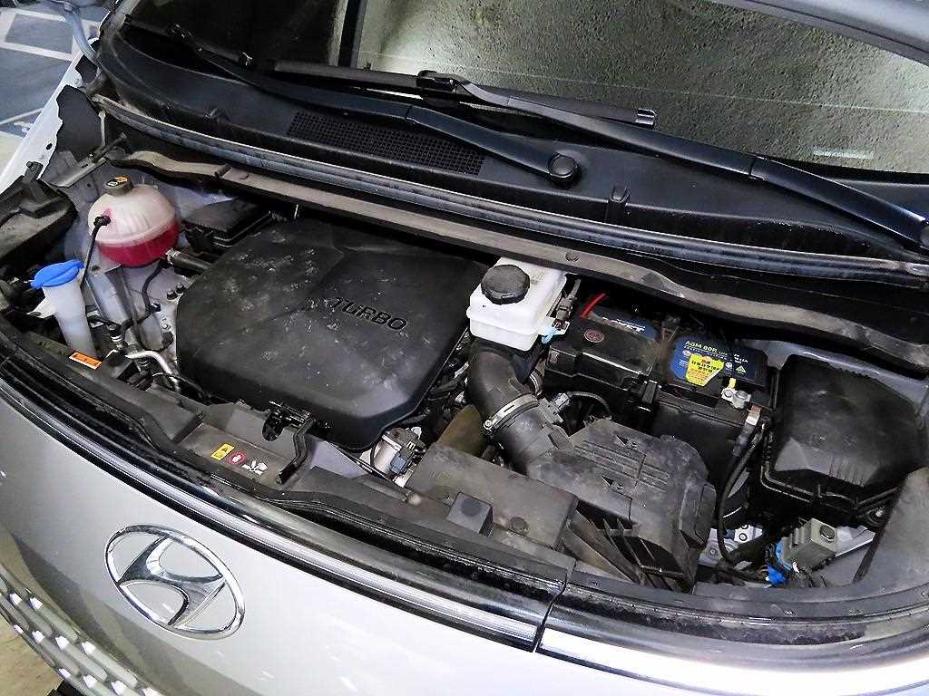 HYUNDAI Staria 2022 Plateado - Importación desde Corea - HF Imports Iquique - Foto 19