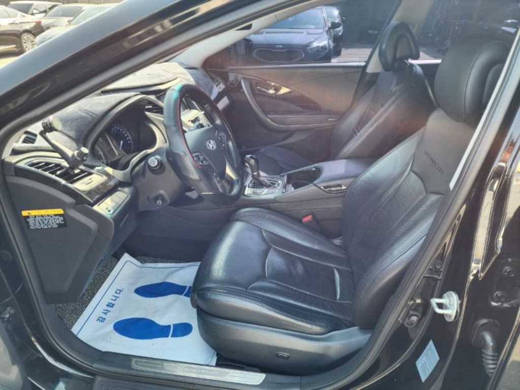 HYUNDAI Grandeur 2013 Negro - Importación desde Corea - HF Imports Iquique - Foto 17