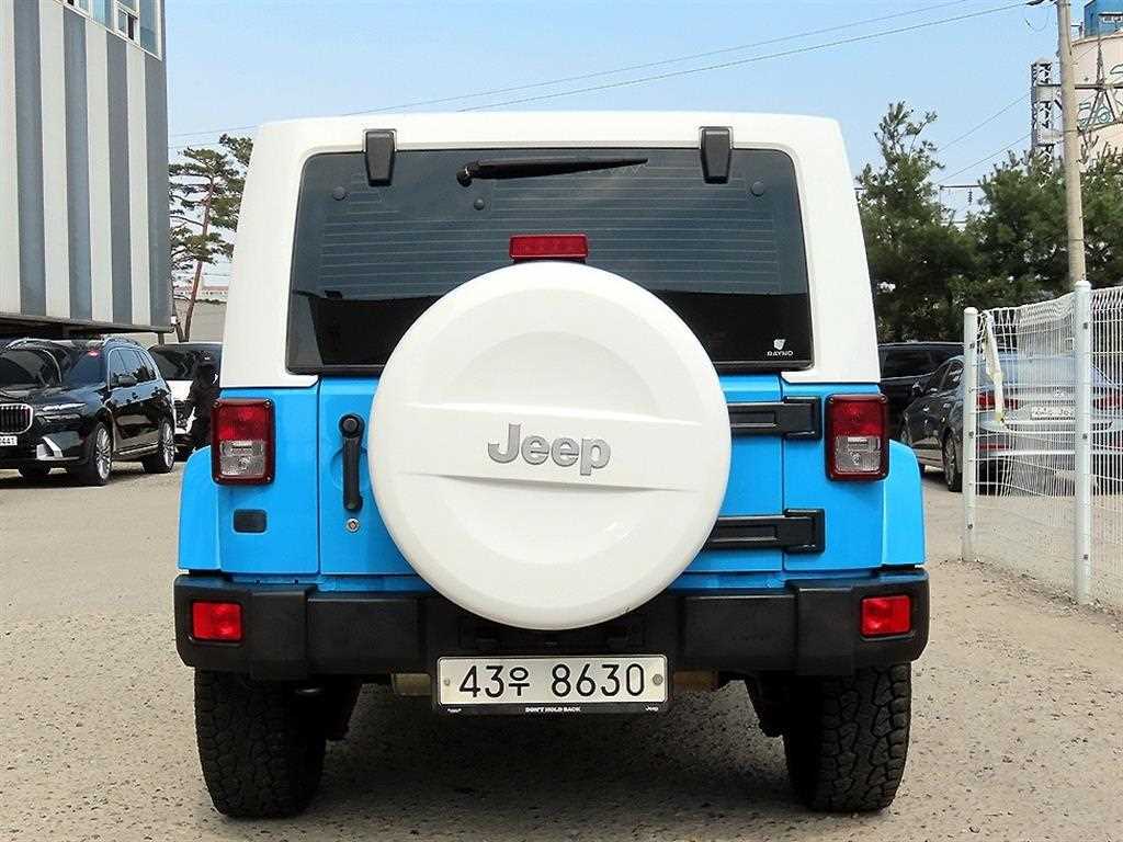 Jeep Wrangler - Vista 4