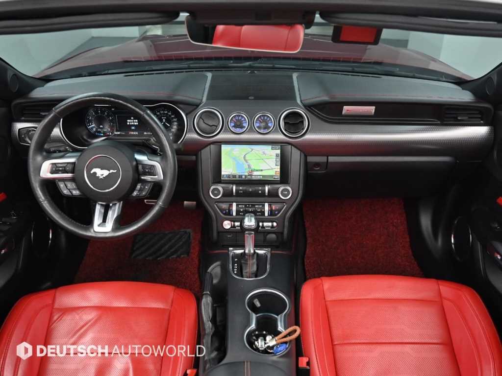 Ford Mustang - Vista 7