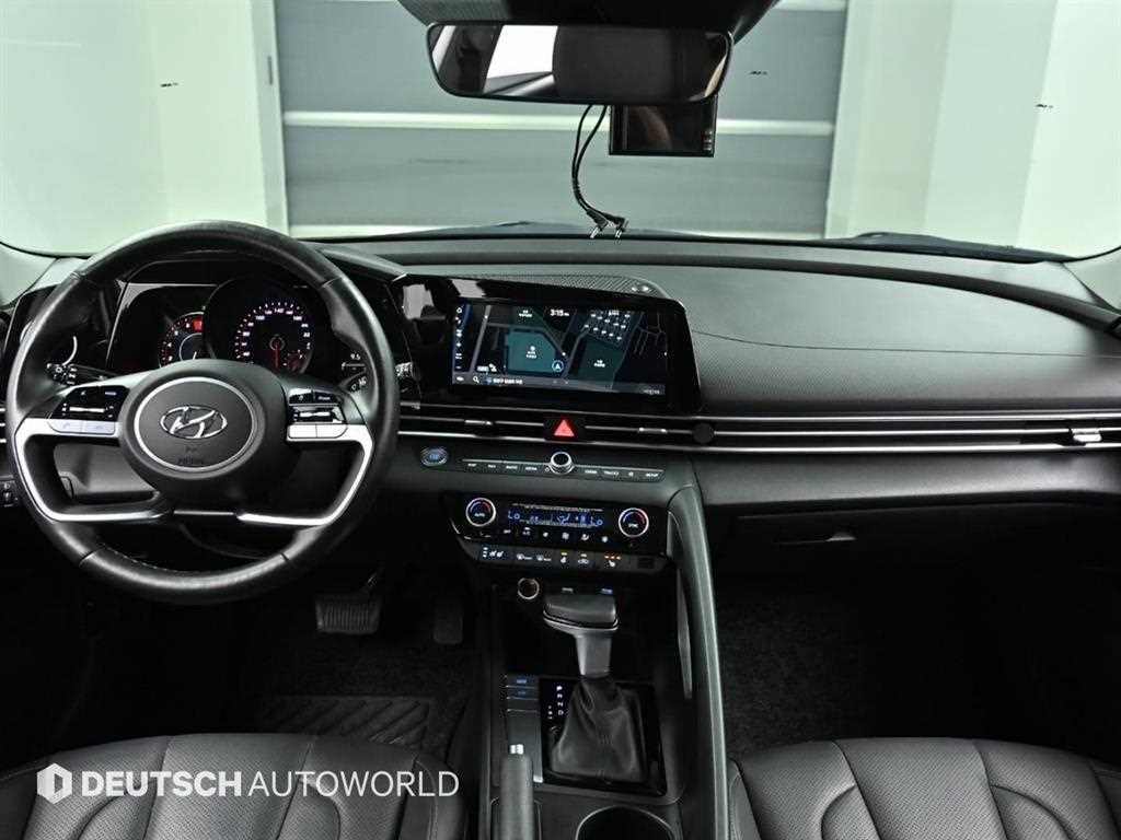 HYUNDAI Avante - Vista 8