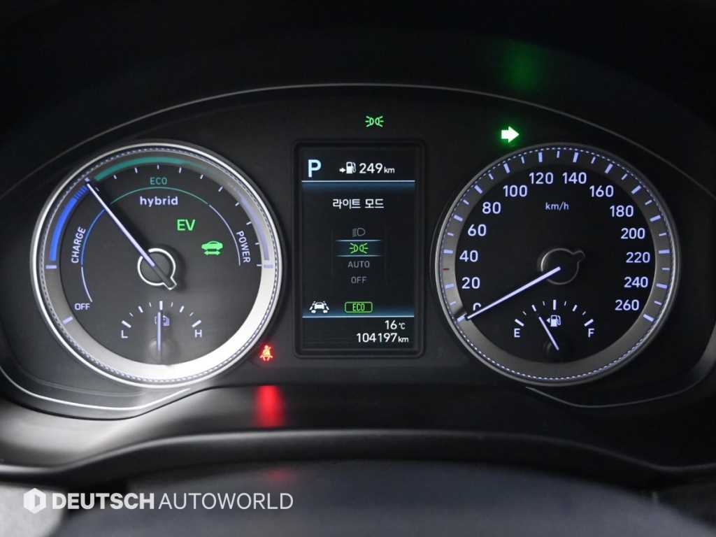 HYUNDAI Grandeur - Vista 8