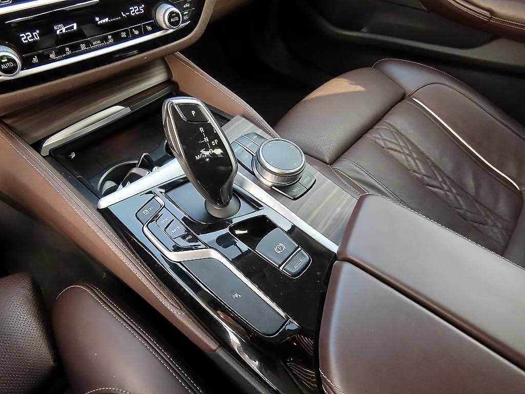 BMW 5 Series - Vista 11