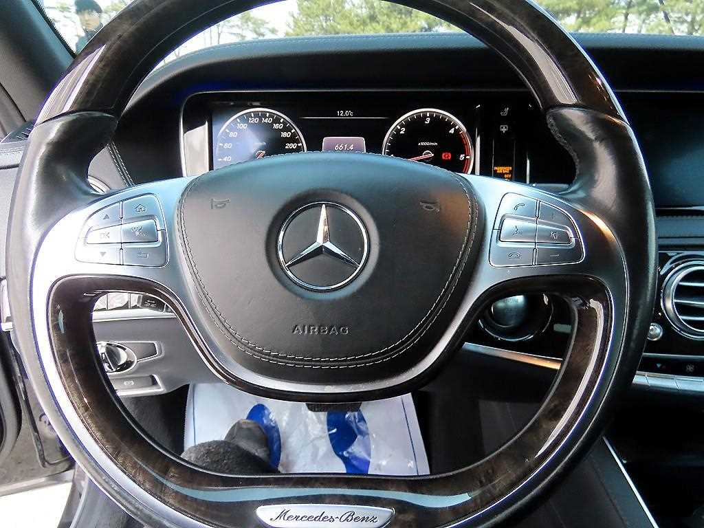 Mercedes Benz S Class - Vista 8