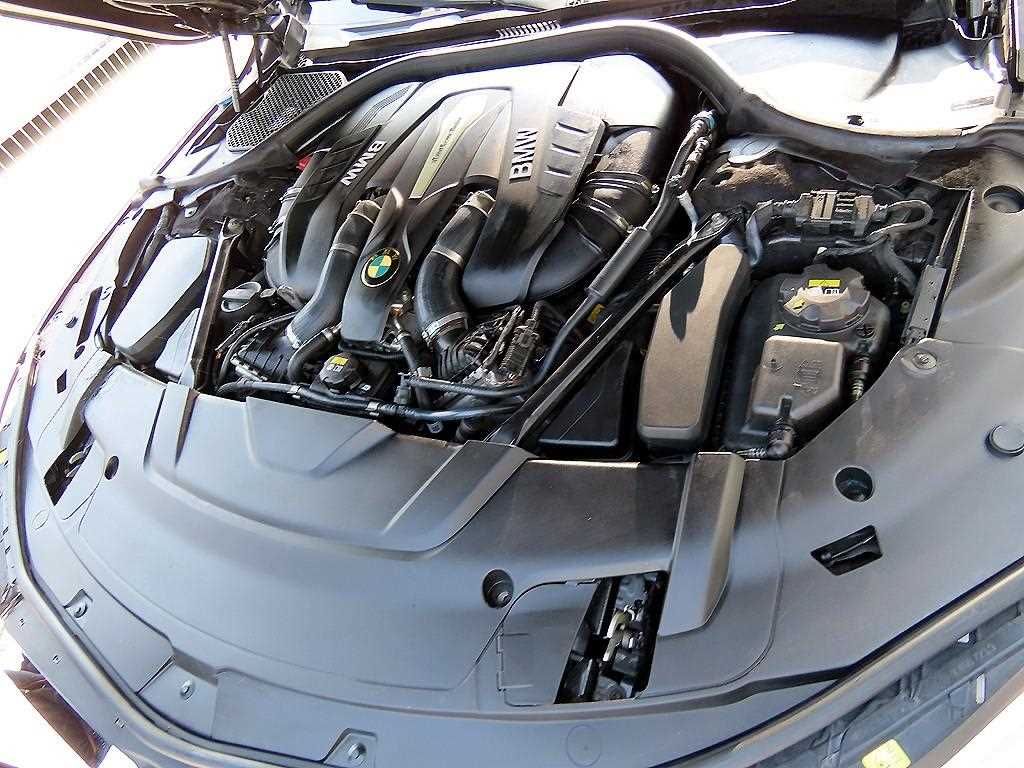 BMW 7 Series 2016 Gris - Importación desde Corea - HF Imports Iquique - Foto 19