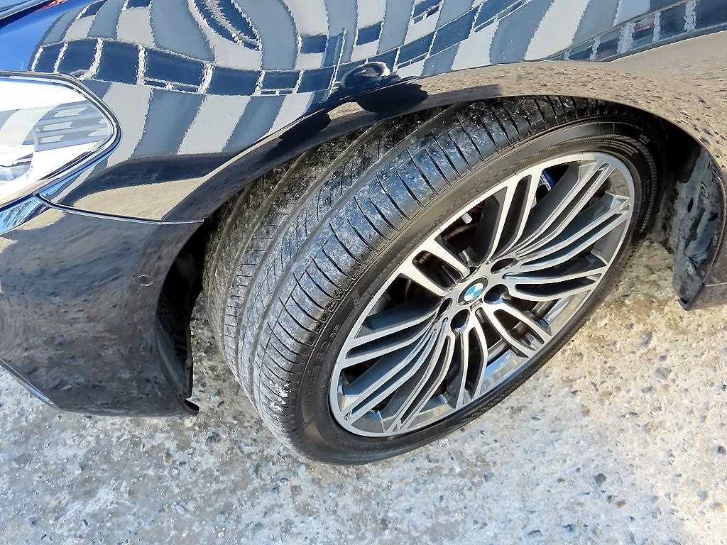 BMW 5 Series 2019 Negro - Importación desde Corea - HF Imports Iquique - Foto 20