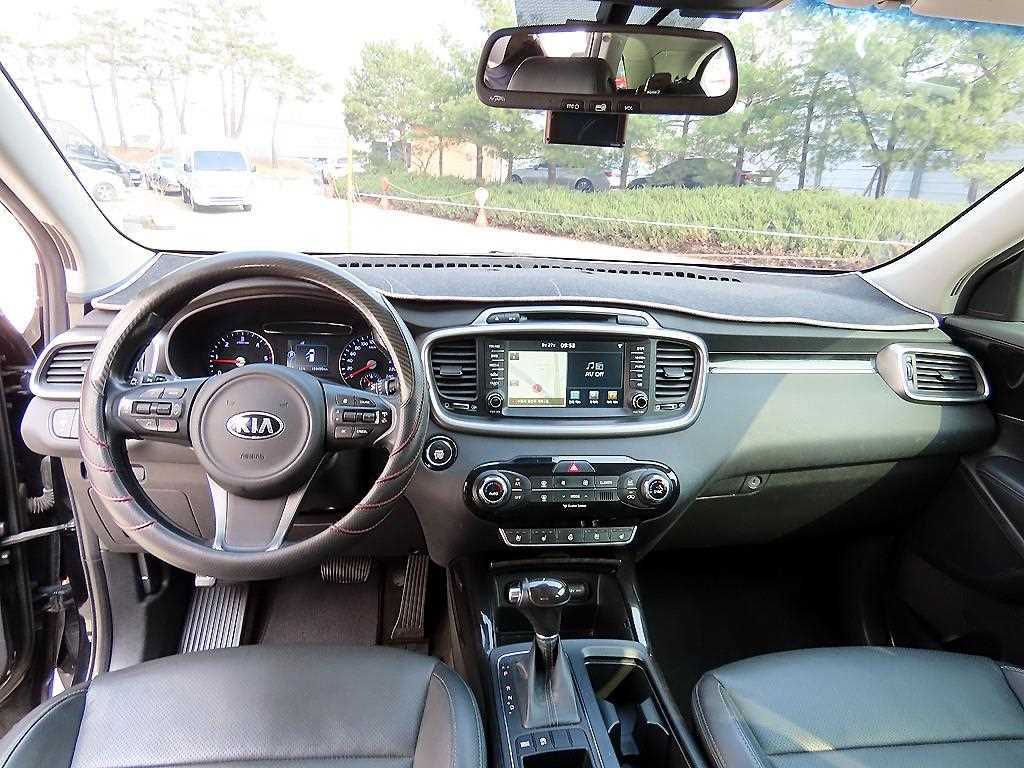 KIA Sorento - Vista 7