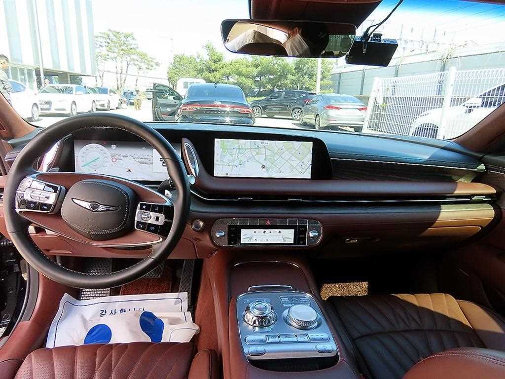 Genesis G90 - Vista 7