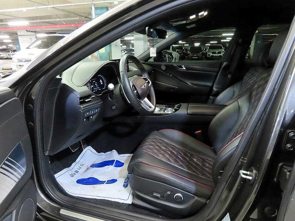 Genesis G80 - Vista 6