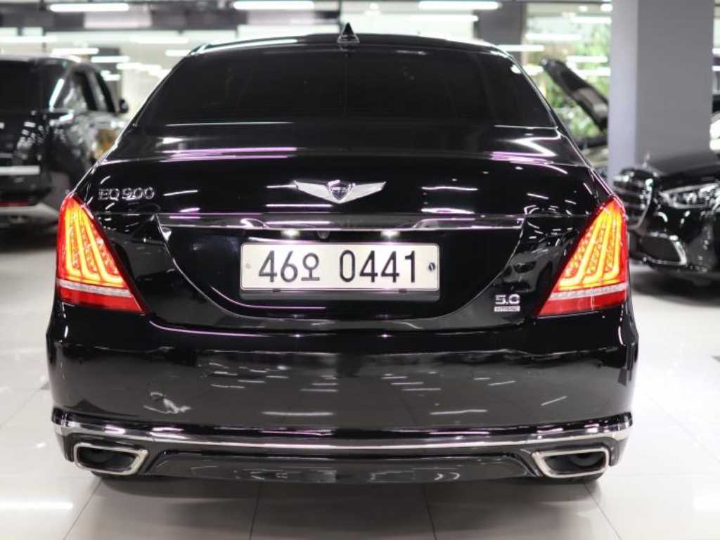 Genesis EQ900 - Vista 3