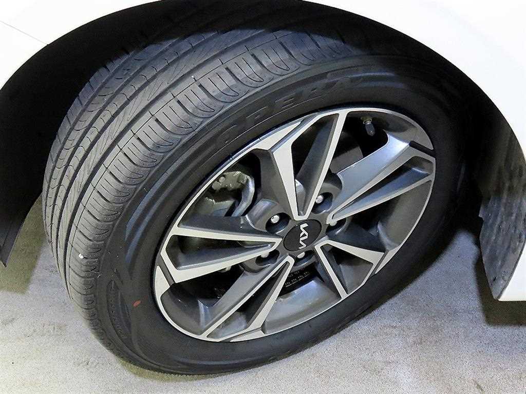 KIA K3 2023 Blanco - Importación desde Corea - HF Imports Iquique - Foto 18