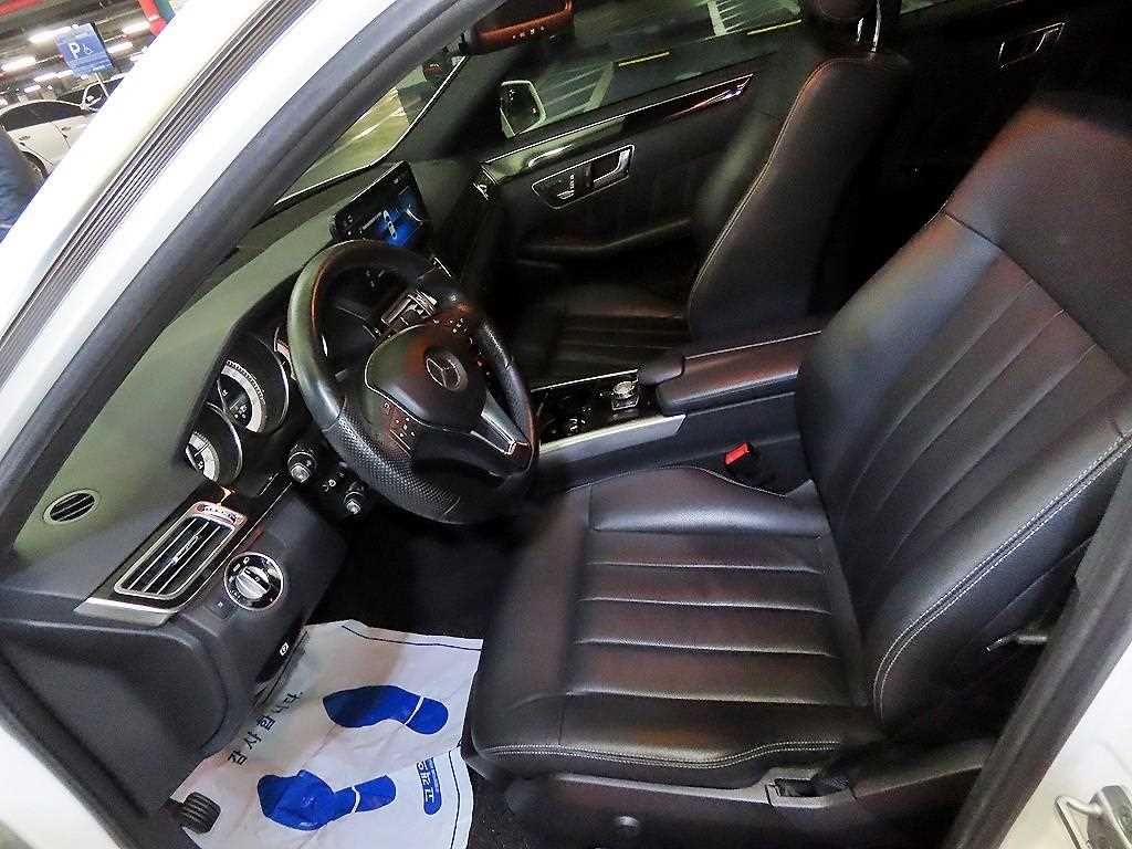 Mercedes Benz E class - Vista 6