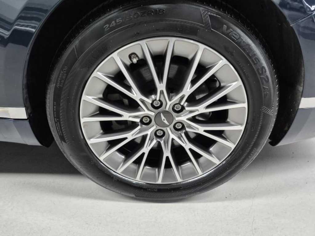 Genesis G80 - Vista 5