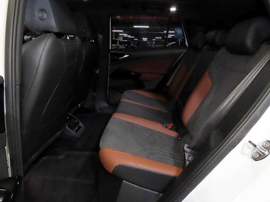Volkswagen ID.4 - Vista 7