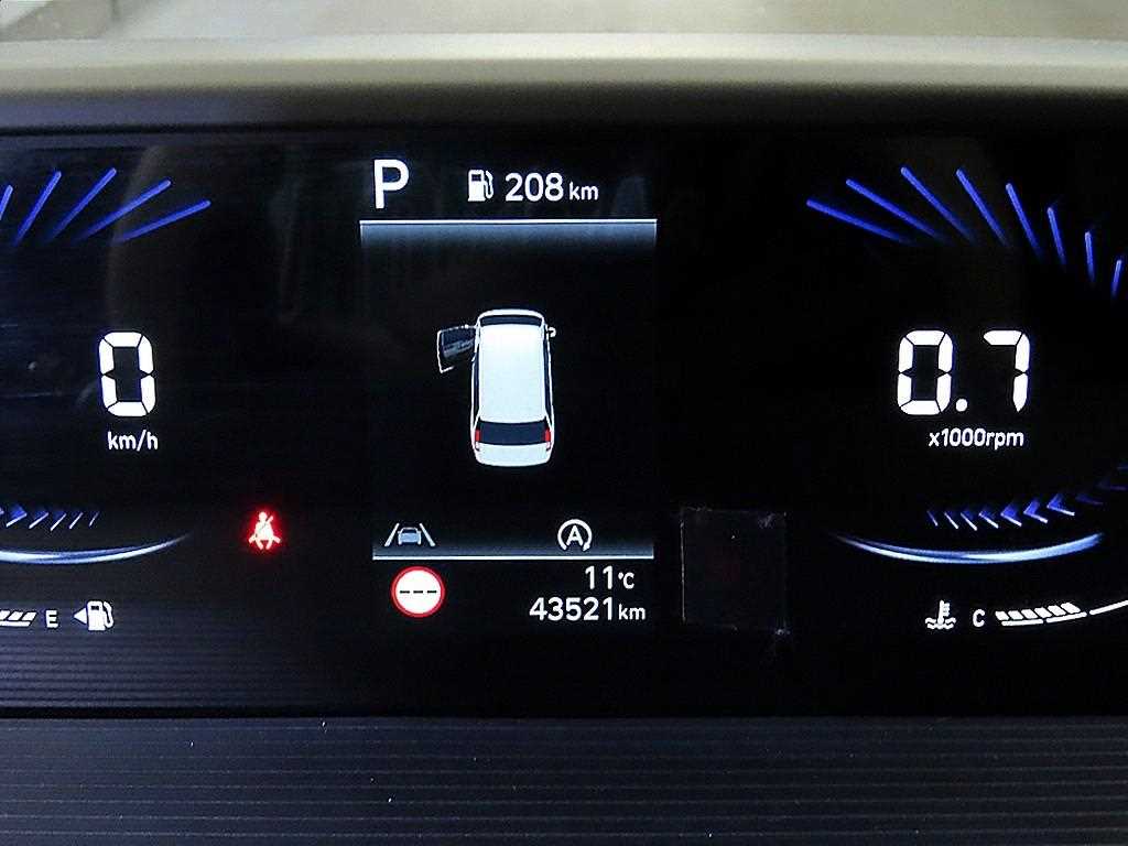 HYUNDAI Staria - Vista 12