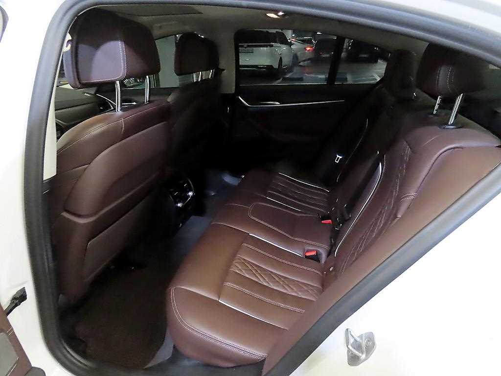 BMW 5 Series - Vista 7