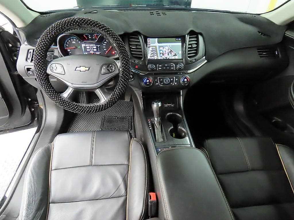 Chevrolet Impala - Vista 7