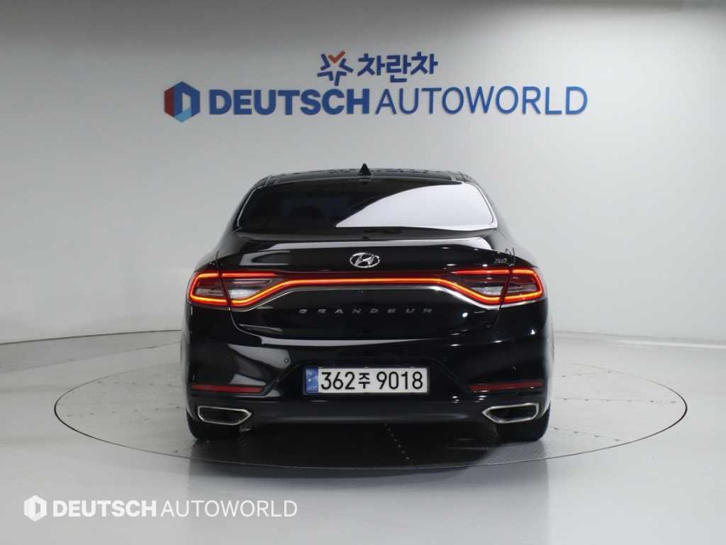 HYUNDAI Grandeur - Vista 4