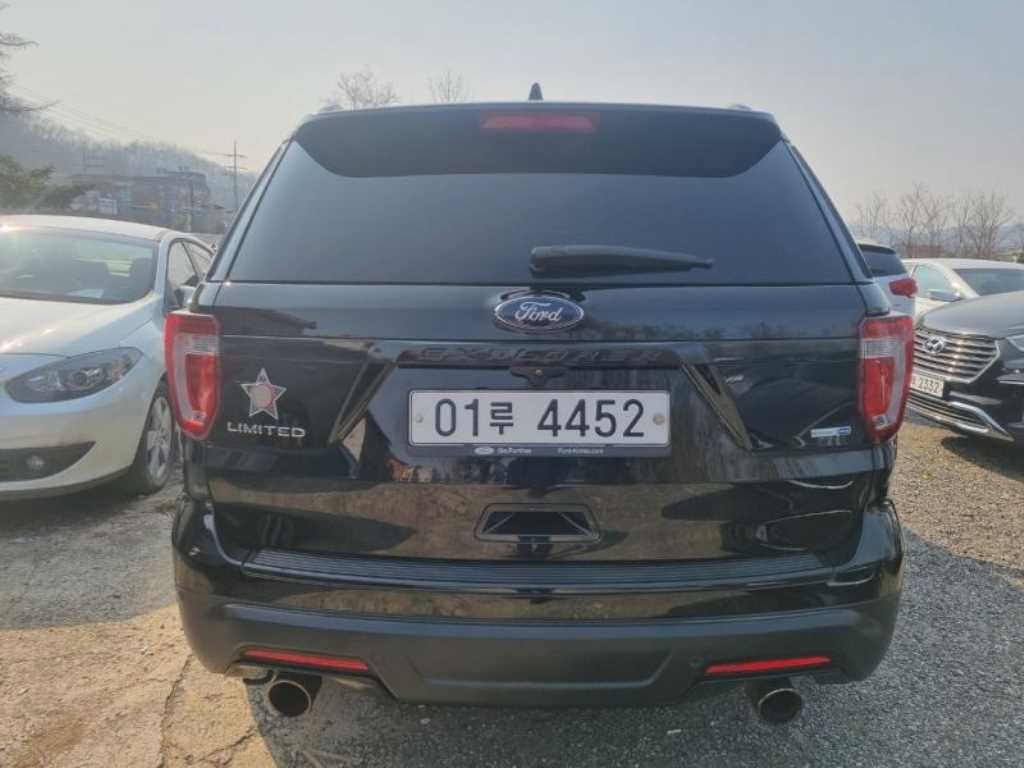 Ford Explorer - Vista 4