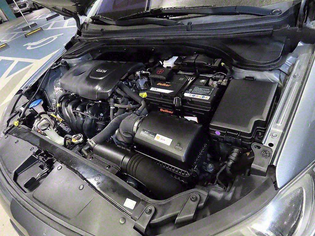 HYUNDAI Avante 2016 Gris - Importación desde Corea - HF Imports Iquique - Foto 17