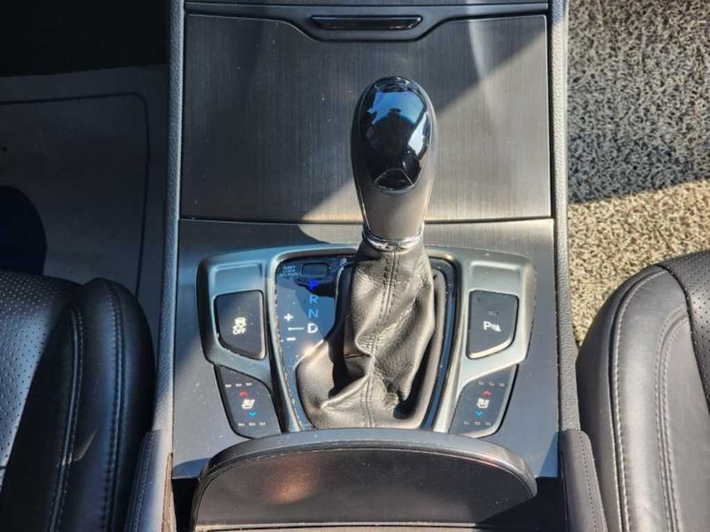 HYUNDAI Grandeur - Vista 12