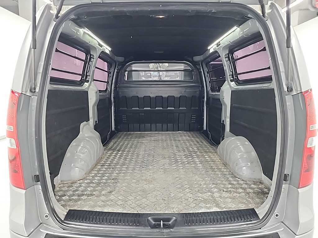 HYUNDAI Starex 2019 Gris - Importación desde Corea - HF Imports Iquique - Foto 17