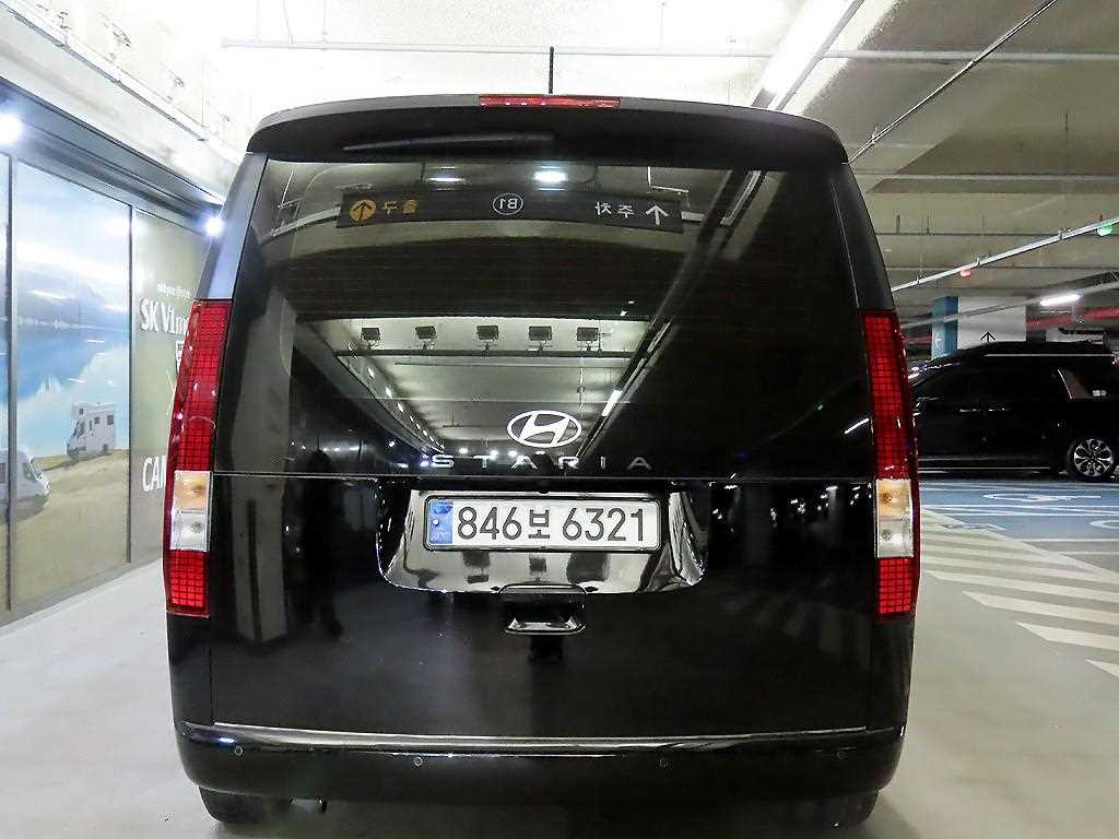 HYUNDAI Staria - Vista 5