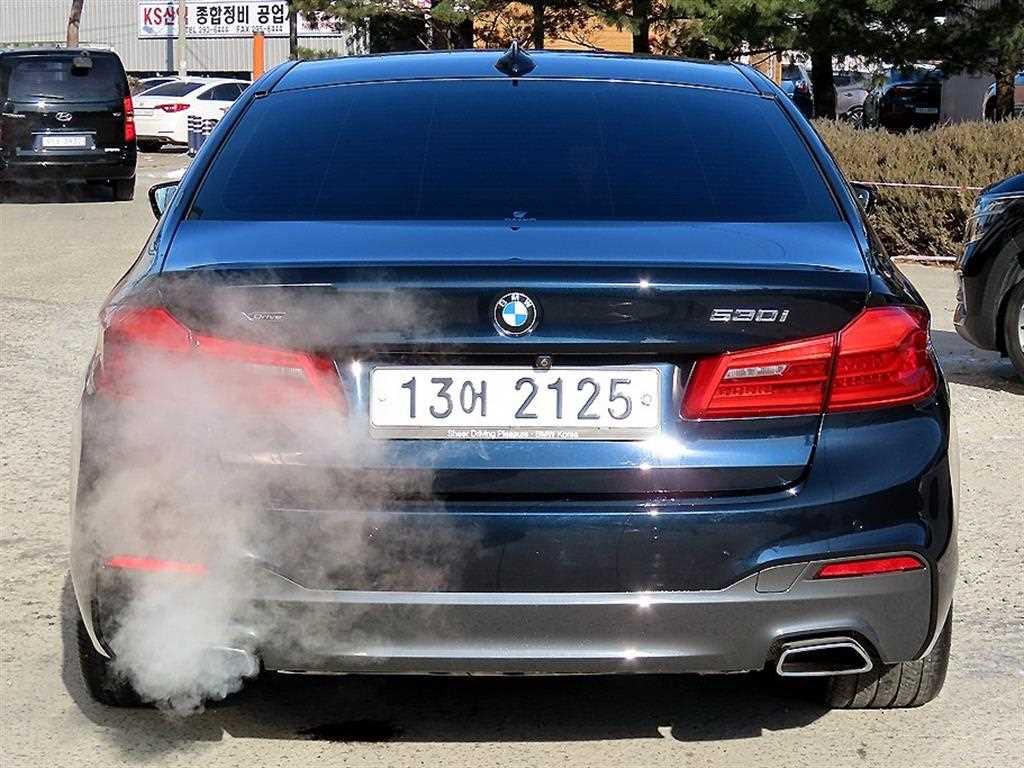 BMW 5 Series - Vista 4