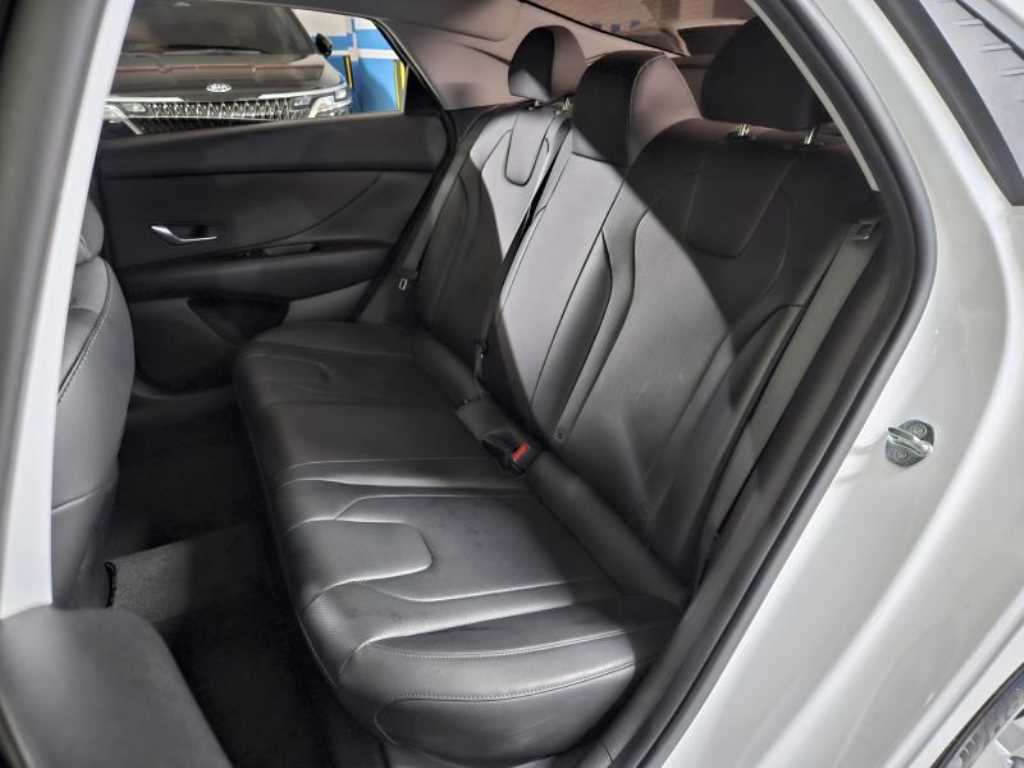 HYUNDAI Avante 2022 Blanco - Importación desde Corea - HF Imports Iquique - Foto 15