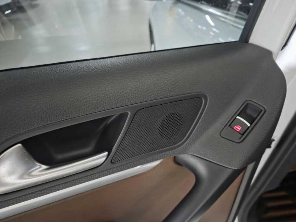 Volkswagen Tiguan 2015 Blanco - Importación desde Corea - HF Imports Iquique - Foto 14