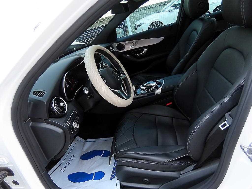 Mercedes Benz C Class - Vista 5