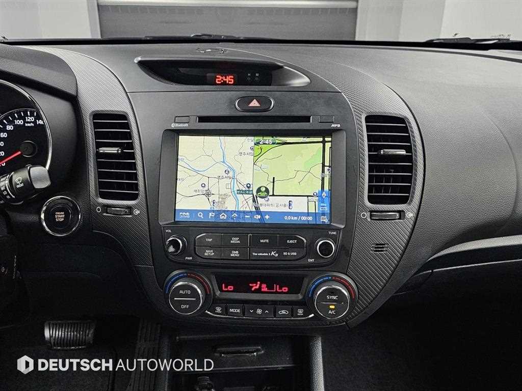 KIA K3 2017 Negro - Importación desde Corea - HF Imports Iquique - Foto 15