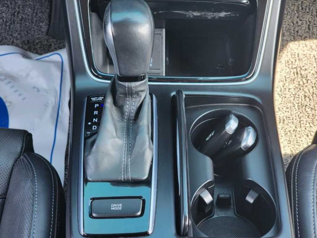 HYUNDAI Grandeur - Vista 12