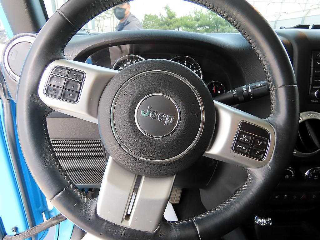 Jeep Wrangler - Vista 8