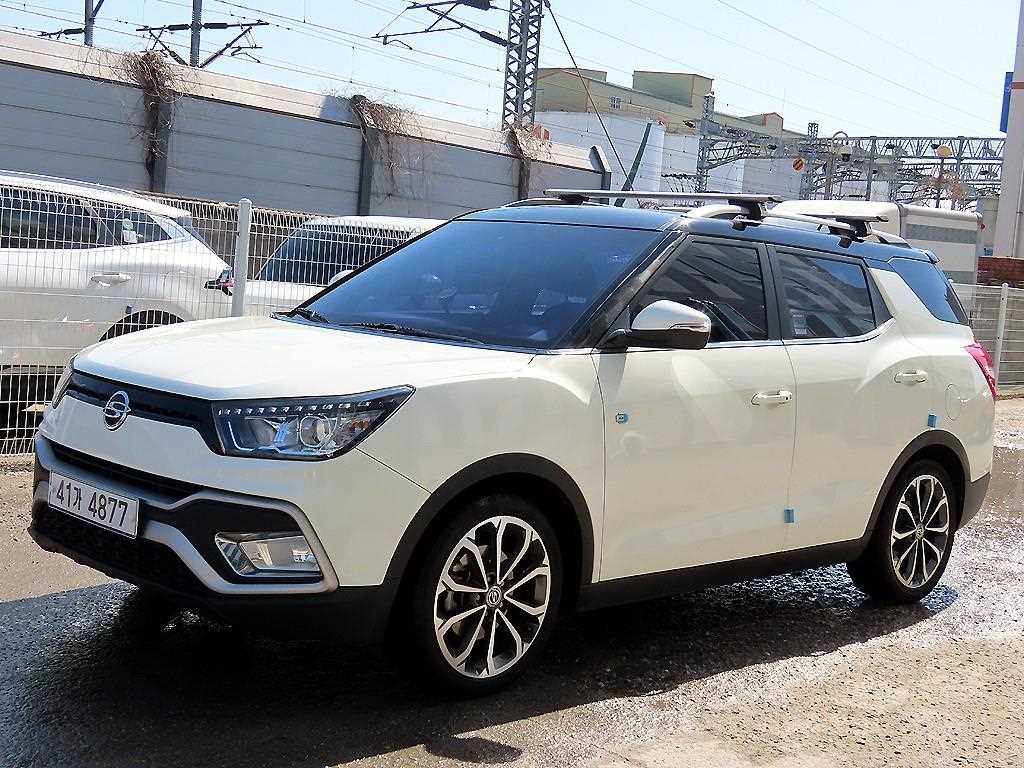 Ssangyong Tivoli - Vista 2