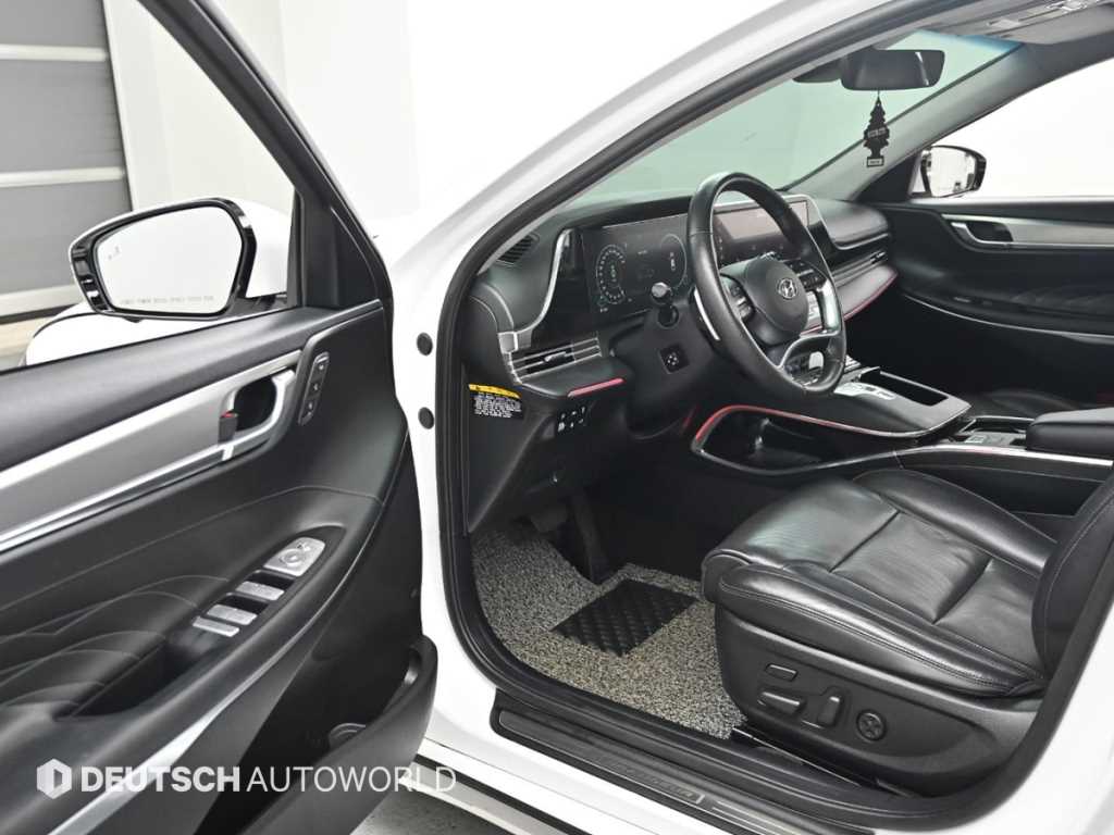 HYUNDAI Grandeur - Vista 11